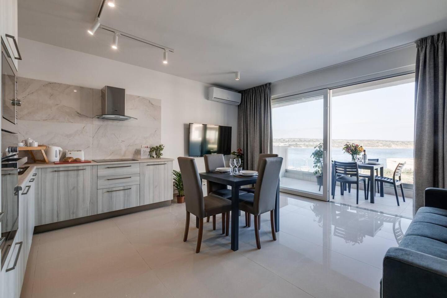 9Ten11 Seafront By Homely Mellieħa Exterior foto