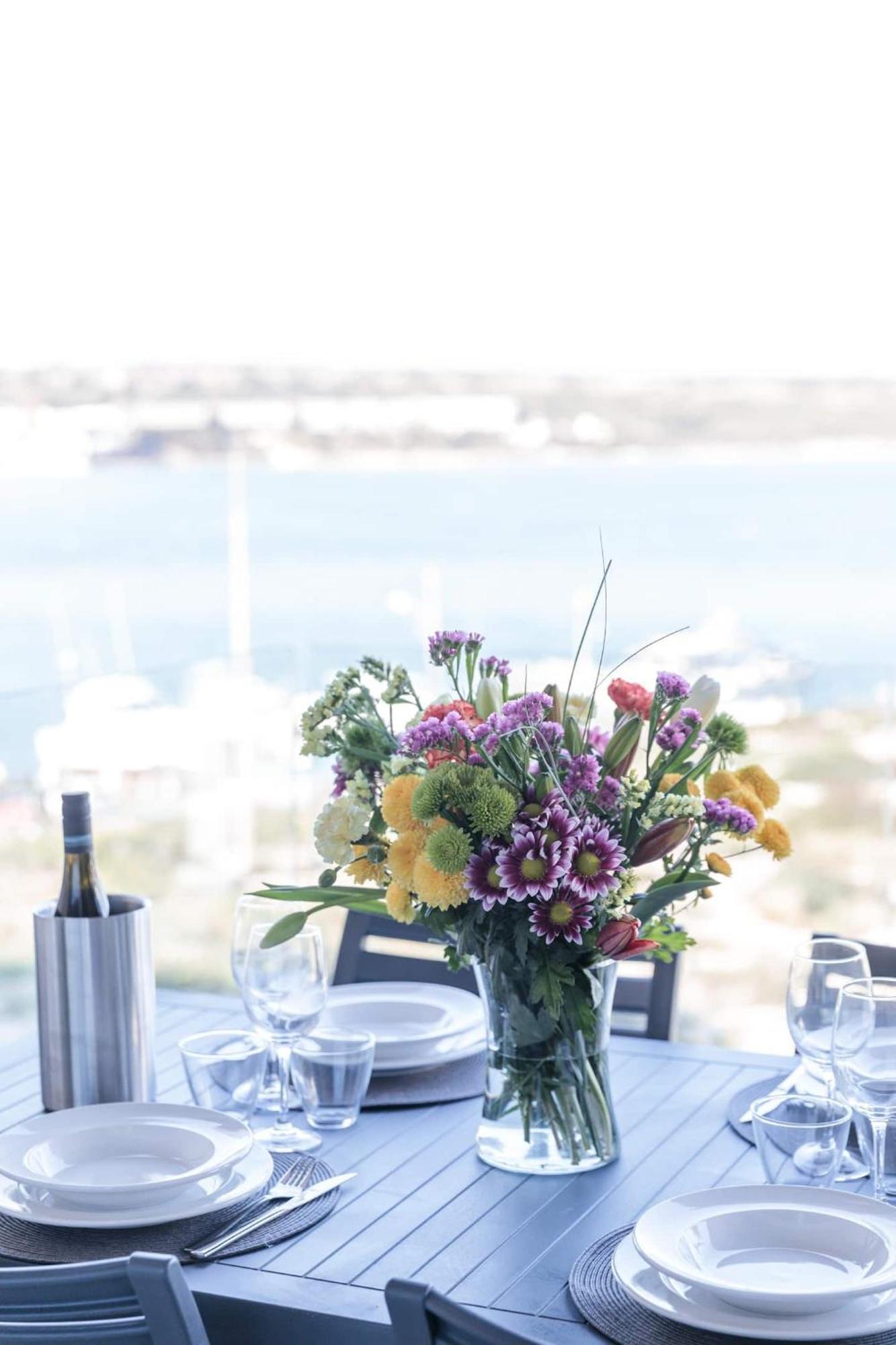 9Ten11 Seafront By Homely Mellieħa Exterior foto